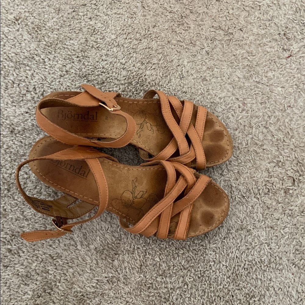 BJORNDAL Lily Leather Strappy Cork Wedge Sandals Sz 8 Brown Work Resort City